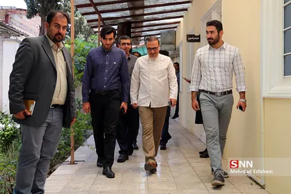 حضور رییس مرکز روابط عمومی وزارت ارتباطات در خبرگزاری دانشجو