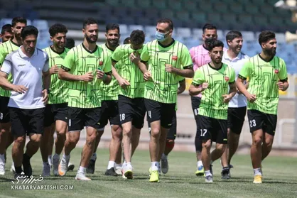 خطر محرومیت بیخ گوش سه پرسپولیسی