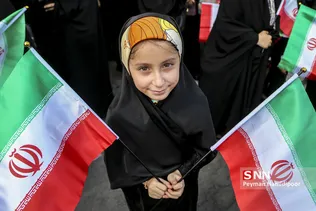 دختران انقلاب