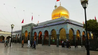فیلم/ روایت مدافعان حرم از موشک&zwnj;هایی که به گنبد وحرم حضرت زینب(س) اصابت می&zwnj;کردند اما منفجر نمی&zwnj;شدند