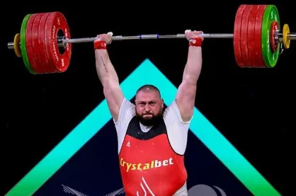 غول گرجی رییس فدراسیون شد