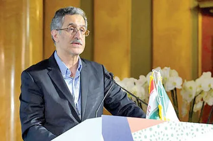 بیکاری کارد را به استخوان رساند /۱.۵میلیون نفر در حال مهاجرت از کشور هستند