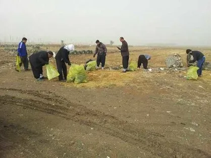 پاکسازی مسیر زوار اربعین از زباله&zwnj;ها در اسلام آبادغرب