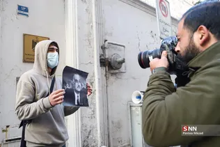تجمع دانشجویی در مقابل سفارت مصر