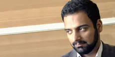 عباس احمدی با نگاهی بر کتاب «راهبندان»: «میلاد عرفان‌پور» از جمله رویش‌های متفاوت پس از انقلاب در رباعی است