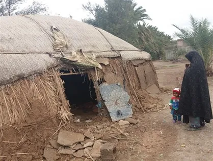 مسئولان در سال ۹۷ به مسائل اقتصادی کشور توجه کنند