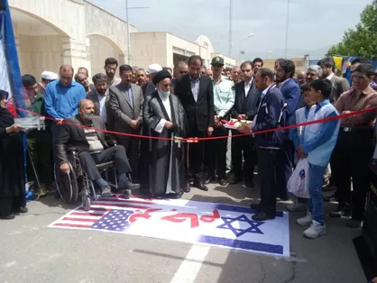 نمایشگاه حمایت از کالای ایرانی در دانشگاه آزاد نیشابور برپا شد