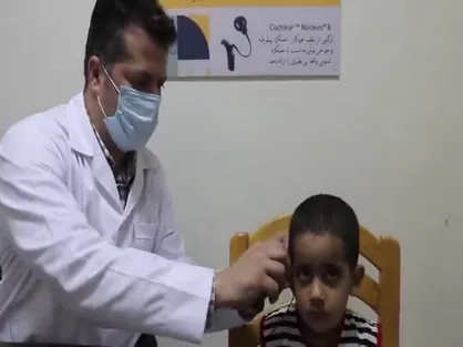 لحظه&zwnj;ای که یاسمین، دختر سه ساله بهنمیری که با کاشت حلزون، برای اولین بار صدای مادرش را می&zwnj;شنود