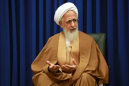 بی&zwnj;حجابی مبارزه با آیات قرآن است