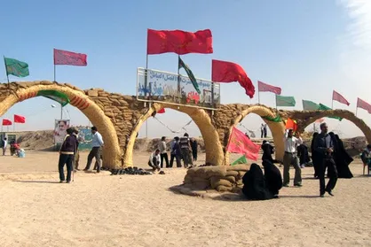 نمایش رزمی &laquo;ستارگان زمینی&raquo; در اردوی راهیان نور برگزار شد+فیلم