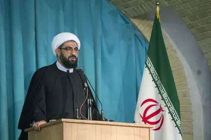 امام جمعه همدان: نتیجه مذاکرات باید رفع تحریم&zwnj;ها باشد