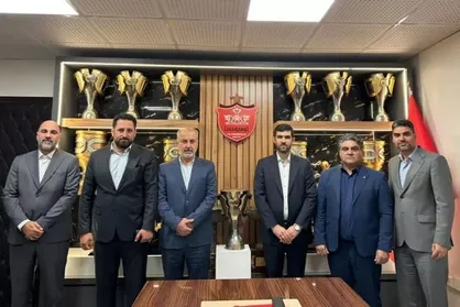 جلسه سرنوشت&zwnj;ساز هیئت&zwnj;مدیره پرسپولیس برای تصمیم&zwnj;گیری درباره سرمربی