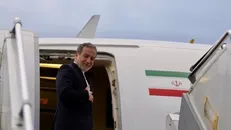عزیمت وزیر امور خارجه به پاریس