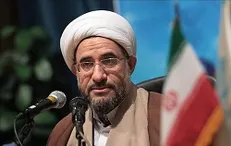 خداحافظی آیت‌الله محسن اراکی از مجمع تقریب مذاهب