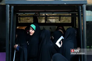 حرکت دسته عزاداری دانشگاه تهران به سمت بیت رهبری