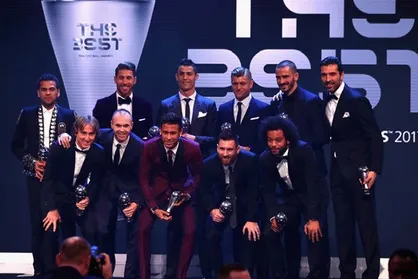 تیم منتخب سال ۲۰۱۷ فیفا معرفی شد
