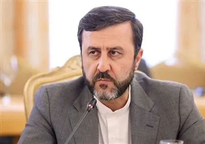 هشدار غریب&zwnj;آبادی نسبت به تلاش برای حرکت نظامی در تنگه هرمز