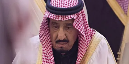 پادشاه سعودی برای شرکت در نشست سران اتحادیه عرب وارد تونس شد
