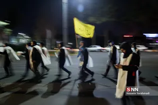 تحصن اعلام خون خواهی دانشجویان در فرودگاه مهرآباد