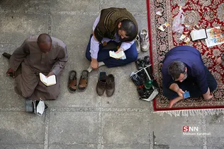 مراسم دعای عرفه در حرم حضرت معصومه (س)
