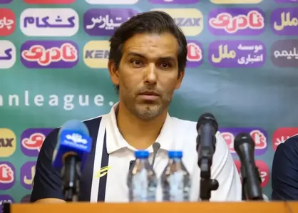 مربی استقلال قراردادش را فسخ کرد