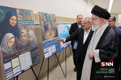 بازدید رهبر انقلاب از نمایشگاه &laquo;همه با هم برای ایران، برای مدرسه&raquo;