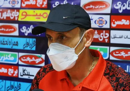 گل&zwnj;محمدی: رادوشوویچ تحت هر شرایطی باید برگردد/ در لیگ ما هر تیمی بیشتر اعترض و هوچی گری می&zwnj;کند، امتیاز می&zwnj;گیرد