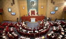 لزوم اصلاح ساختار بانکی و ساماندهی بازار ارزی/از بی‎تدبیری در عرصه اقتصاد پرهیز شود