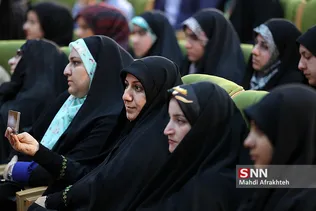 شب شعر و موسیقی ضد آمریکایی 