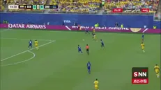 شوت بازیکن اکوادور با اختلاف از کنار دروازه کوراسائو بیرون رفت