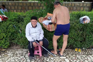 شنا در بش قارداش