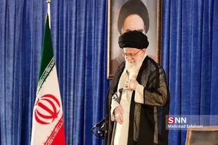 حضرت آیت الله خامنه ای رهبر معظم انقلاب اسلامی