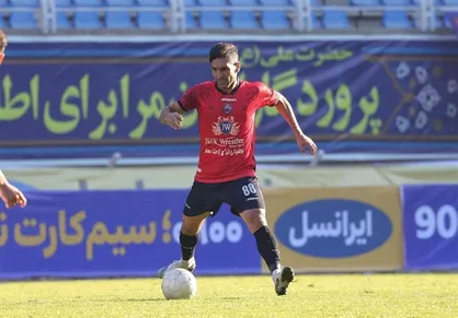 هافبک نساجِی بازی با استقلال را از دست داد​​​​​​​