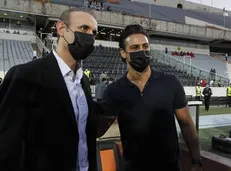 غیبت سرمربیان استقلال و پرسپولیس در نشست خبری دربی
