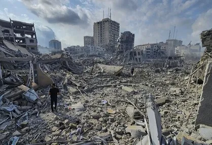 نشست عصر شعر و نغمه &laquo;اشک و حماسه&raquo; برگزار شد