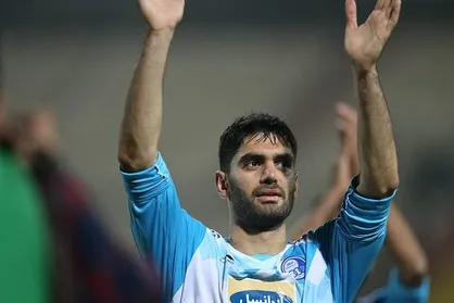 علی کریمی بهترین بازیکن دیدار استقلال و الهلال شد