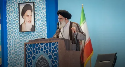 تأکید امام جمعه کرج بر تداوم مسیر انقلاب؛ هیچ خلأ مدیریتی در نظام اسلامی وجود ندارد