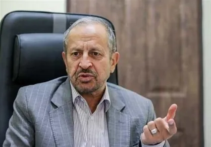وحیدی ارتباط و تعاملی سازنده با سایر نهاد&zwnj;ها دارد/ مهمترین راهکار حل مشکلات وزارت کشور واسپاری امور به مردم است