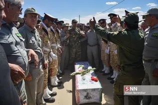 تشییع و خاکسپاری شهدای محیط بان در استان فارس