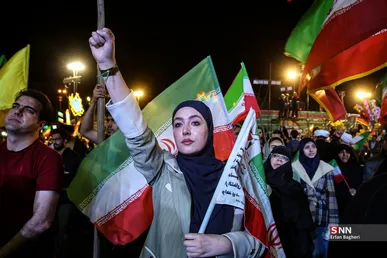 اجتماع مردمی در حمایت از مدافعان وطن / میدان انقلاب تهران