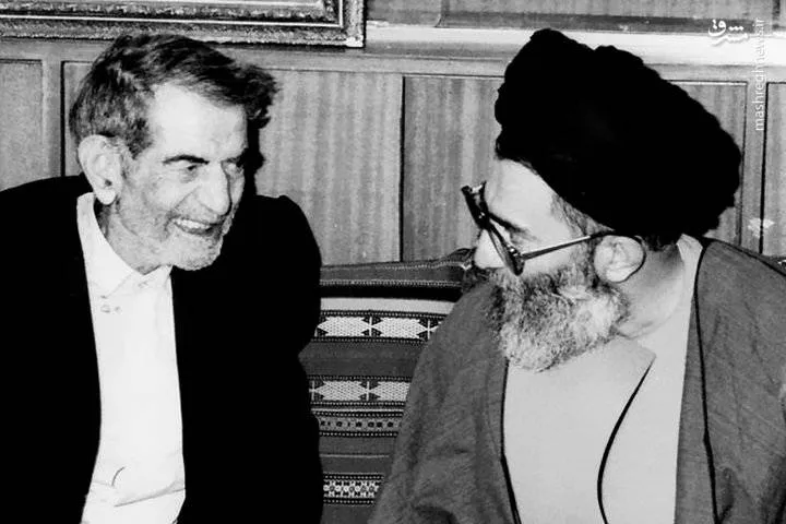 شعرخوانی استاد شهریار در حضور رهبر شهید انقلاب در تبریز+فیلم