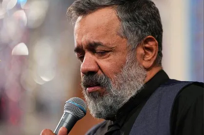 مداحی ایام فاطمیه محمود کریمی برای حضرت زهرا (س) در حرم مطهر امام رضا (ع)؛ &laquo; تو زهرایی؛ تو زهرای محمد پروری، زهرا&raquo; + فیلم