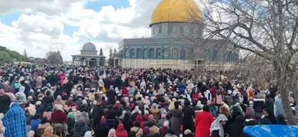 اقامه دومین نمازجمعه ماه رمضان با حضور ۲۵۰ هزار فلسطینی در مسجد الاقصی + فیلم