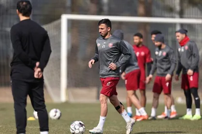 زمین شماره ۲ آزادی برای یک&zwnj;سال به پرسپولیس واگذار شد