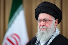 «وحدت از نگاه رهبر شهید»؛ قسمت اول | وحدت، یک تاکتیک نیست، اصلی از اصول اسلام است + فیلم