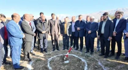 کلنگ&zwnj;زنی پروژه ساماندهی رودخانه بشار یاسوج با حضور وزیر ارتباطات