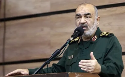 سرلشکر سلامی: کار اصلی سردار سلیمانی ساخت قدرت برای سیاست خارجی ما بود / آنهایی که پای قراردهای ننگین را امضا کردند نخواهیم بخشید