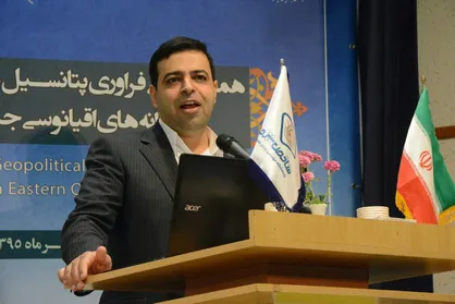 سه شیمی&zwnj;دان وزارت علوم را تجزیه کردند!/ کارآمدی شاخص&zwnj;پژوه، ناکارآمدی وزارت&zwnj; علوم را رو کرد