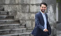 کری‌خوانی دوباره آذری جهرمی برای استقلالی‌ها/ باختن سنگین است/ یک روزی رئیس جمهور از آنها حمایت می‌کرد اما قهرمان نمی‌شدند + فیلم