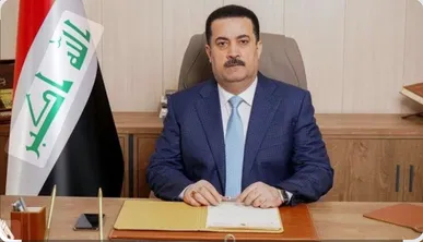 نخست وزیر عراق از پیکر رهبر شهید انقلاب در فرودگاه نجف استقبال می کند